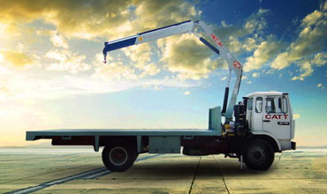 Camion plateau porte-grue COMET