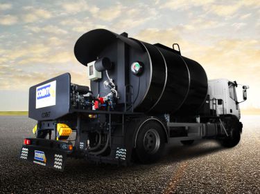 RÉPANDEUSE À BITUME